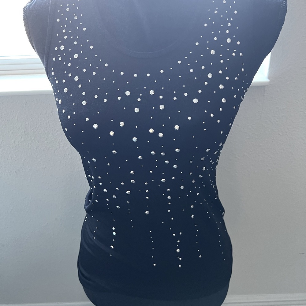 Black/silver woman’s shell top p2p 14